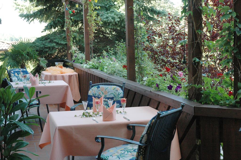 Hotel - Reweschnier Kusel Buitenkant foto